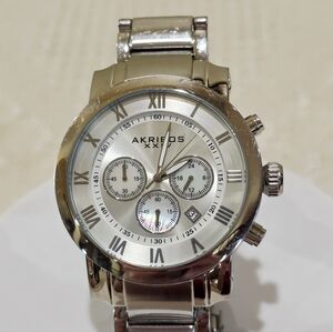 Akribos XXIV Grandiose Chronograph Large Men's Watch Stainless MOP Accent Runs